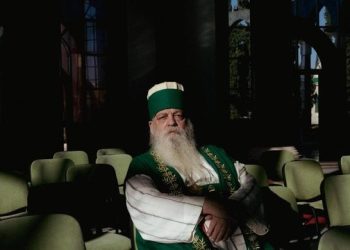 Baba Mondi flet për gazetën italiane: Nëse feja përzihet me politikën dhe biznesin, nuk është më fe, por…