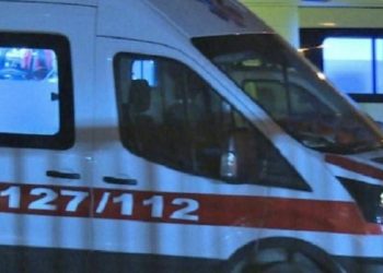 E rëndë/ 36-vjeçari gjendet i vdekur në banesë, çfarë dyshohet