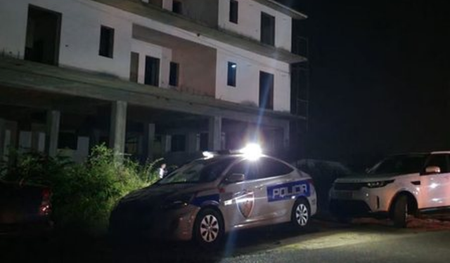 Shpërthen lëndë plasëse në verandën e një banese, çfarë thotë policia