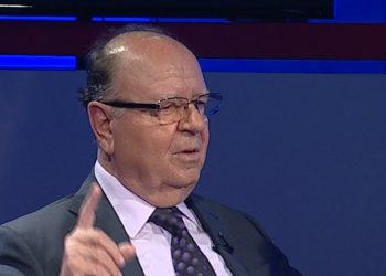 Ish-gjyqtari i kohës së Enver Hoxhës: Kam dhënë 6 dënime me vdekje, peng kam vendimin për atentatin me bombë ndaj Ramiz Alisë
