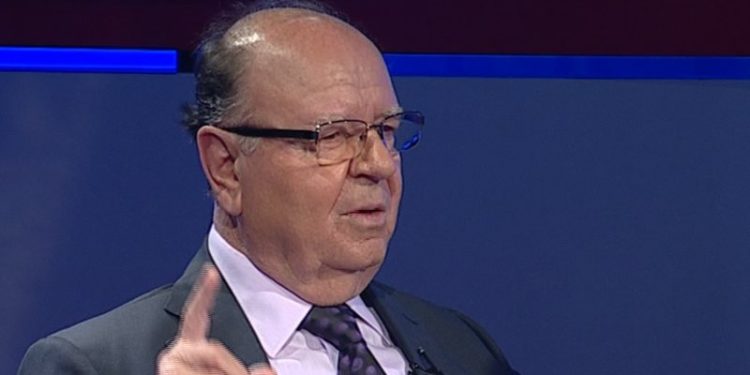 Ish-gjyqtari i kohës së Enver Hoxhës: Kam dhënë 6 dënime me vdekje, peng kam vendimin për atentatin me bombë ndaj Ramiz Alisë
