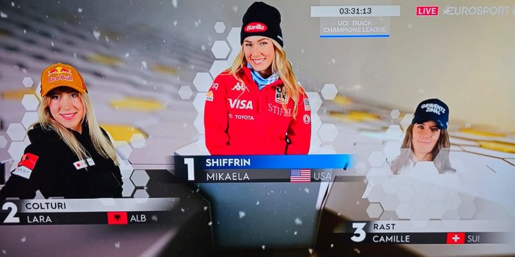 Historike/Lara Colturi ngjit për herë të parë Shqipërinë në podiumin e një kampionati botëror