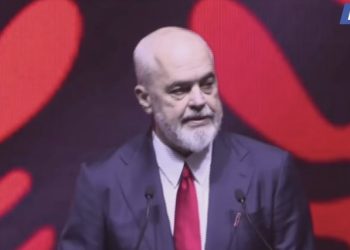 Rama: Shoferi që më solli në takim kishte ardhur këtu me kamion, sot ka kompaninë e vet