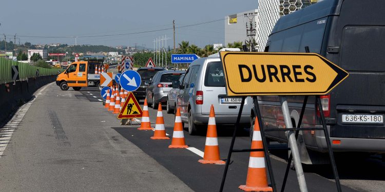 Rrugët e mbetura rrugëve