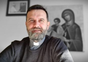 Mbyllja e TikTok, Dom Gjergj Meta: Rama të flasë me adoleshentët