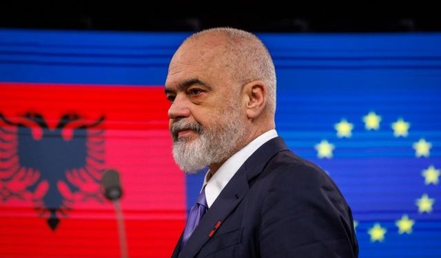 “TikToku nuk ka çfarë sqarimesh kërkon nga ne”, Rama: Shqipëria do t’i mbrojë fëmijët e vet