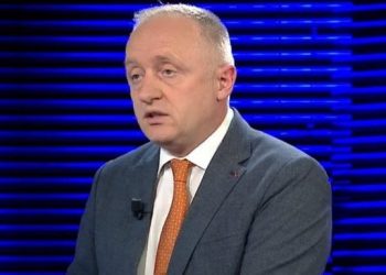 12 dëshira për Babagjyshin e Vitit të Ri