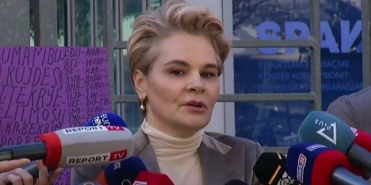 SPAK i sekuestroi vilat, Kryemadhi: Punë e madhe, do jetoj në çadër