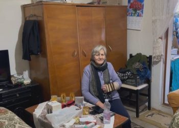 Vetmia, brenga e moshës së tretë në shoqërinë tonë. Historia e nënë Ismetes (VIDEO)