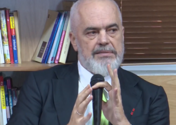 Rama: Nëse i jep telefonin fëmijës, i ke dhënë një rrugaç për shok