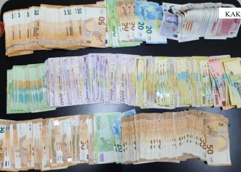 Tentoi të kalonte në Kakavijë me mbi 16 mijë euro të padeklaruara, ndalohet 47-vjeçari