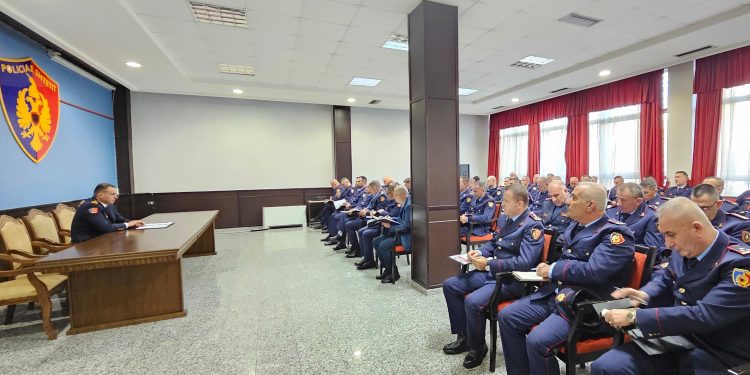 Kreu i policisë mbledh shefat e komisariateve, zbardhen porositë