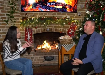 Historia e pazakontë e mjekut veterinar: Dola të blija këpucët e dasmës, përfundova me kompani vezësh