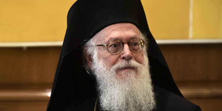 Greqia do të nderojë Janullatos me ceremoni në Athinë (Vendimi)