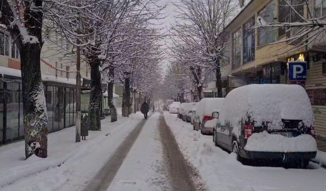 Deri në 40 cm trashësia e dëborës në Dibër