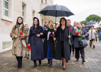 Homazhet për 21 Janarin, mungon Rama