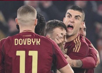 Roma fiton derbin e zjarrtë