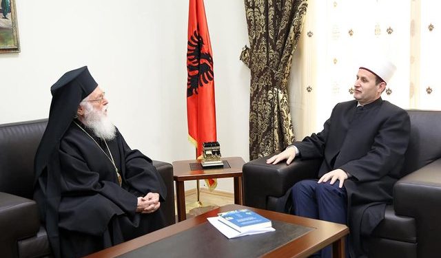 Kreu i Komunitetit Mysliman: I lutemi Zotit për shëndetin e Janullatos