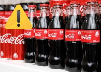 Alarm me Coca Cola-n/ Tërhiqen nga tregu mijëra kanaçe dhe shishe: Janë të mbushura me klorat