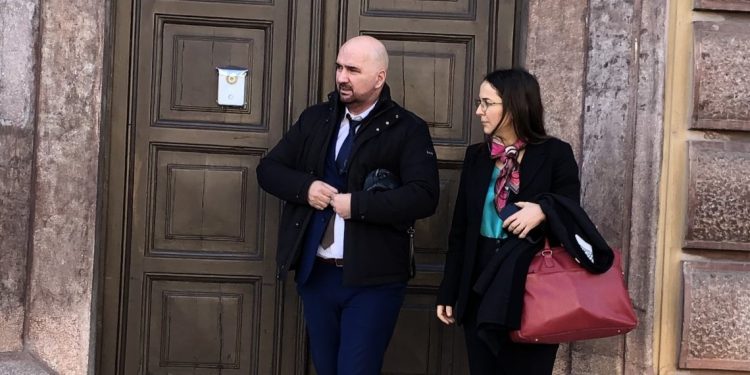 Dumani s’i ndahet gjyqtarit të Gjirokastrës, kërkon shkarkimin Arben Dostit: Nuk justifikon dot pasurinë!