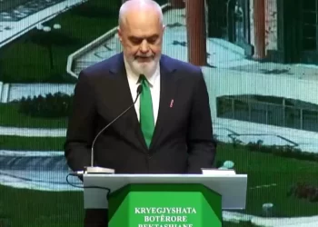 Rama shpreh ngushëllimet për Kryepeshkopin: I keqardhur! Uroj të prehet në paqe!