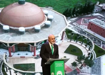 Rama: Selia e Kryegjyshatës Botërore Bektashiane do të ketë status të ngjashëm me Vatikanin. Komunitetet fetare s’kanë arsye të shqetësohen