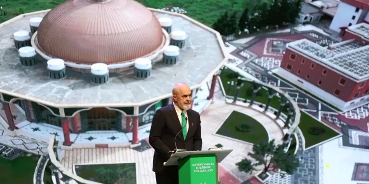 Rama: Selia e Kryegjyshatës Botërore Bektashiane do të ketë status të ngjashëm me Vatikanin. Komunitetet fetare s’kanë arsye të shqetësohen