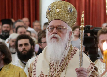 DW: Kryepeshkopi Anastas urë miqësie mes Shqipërisë dhe Greqisë