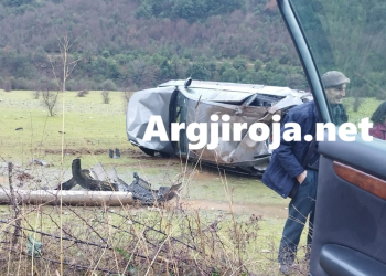 Aksident në Këlcyrë, 3 të lënduar (FOTO)