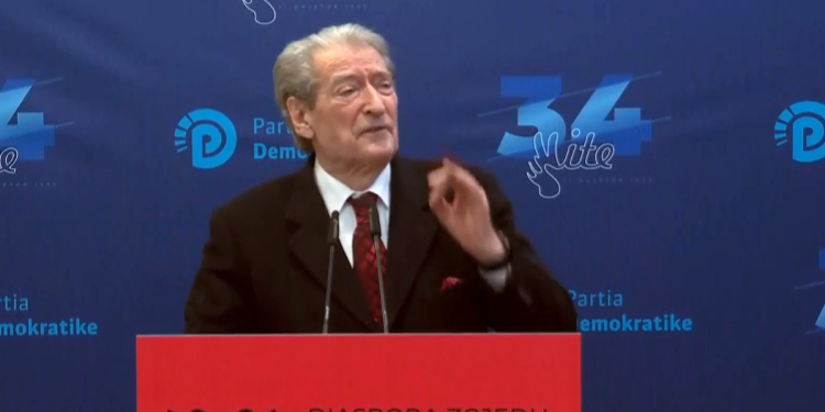 Berisha: Rama ia zhduku drejtoritë Gjirokastrës, universitetin po e shuan