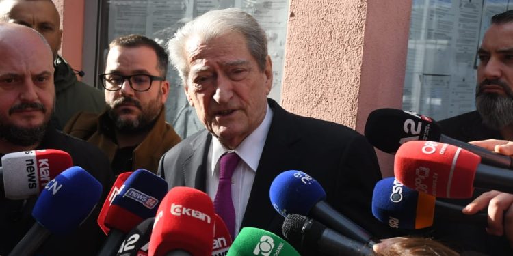 Berisha sulmon Dumanin: Kryekriminel i krimeve elektorale