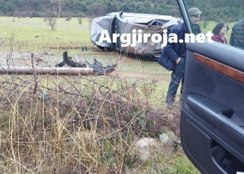 Aksident në Këlcyrë, 3 të lënduar (FOTO)