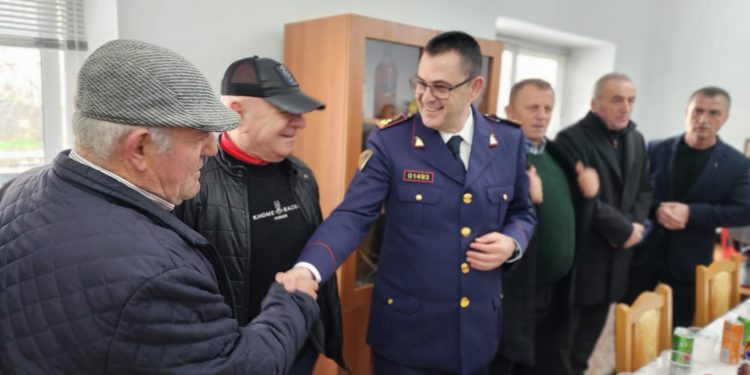 112 vjetori i Policisë së Shtetit, ceremoni e veçantë edhe në komisariatin e Tepelenës (FOTO)