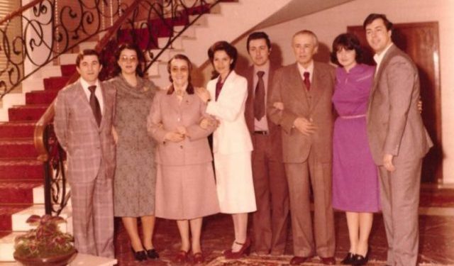 Raporti për abuzimet e familjes së Enver Hoxhës: Në një vit konsumuan 2 ton mish dhe 7 kuintalë sallam