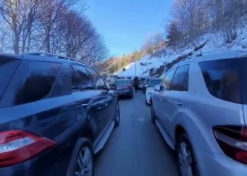 Bllokohet rruga e Dardhës