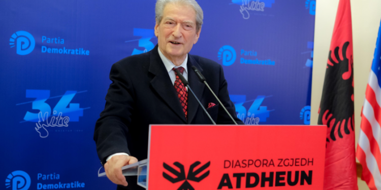 Berisha në Gjirokastër: Rama ka marrë trafikantët e të gjithë rajonit dhe i ka vërsulur në Jug, nga Vlora në Ksamil