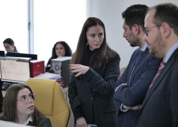 Shërbimet kadastrale, Mitsotakis i sjell Ramës ekspertizën greke në Tiranë (FOTO)