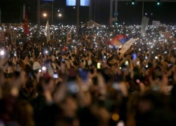 Në Serbi janë ngritur fëmijët e atyre që rrëzuan regjimin e Millosheviçit