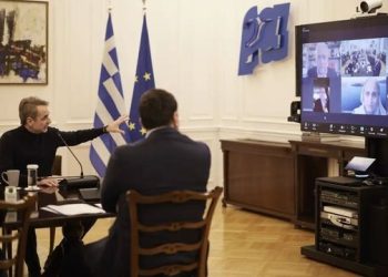 Frikë në Santorini! 140 tërmete në 24 orë, autoritetet apel banorëve: Shmangni portet e vogla (VIDEO)