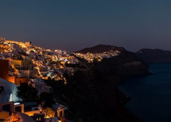 Breshëri tërmetesh në Santorini, lëkundjet ndihen edhe në Athinë