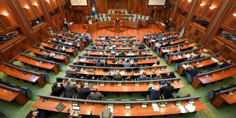 Skenarët për qeverinë e re në Kosovë