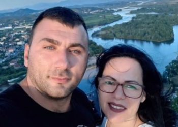 E rëndë/ 34-vjeçari qëllon me armë të dashurën dhe pastaj veten