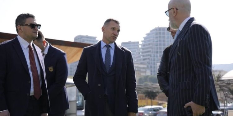 Shevchenko vizitë në Shqipëri, flet për kombëtaren: Mund të arrini një kualifikim të madh