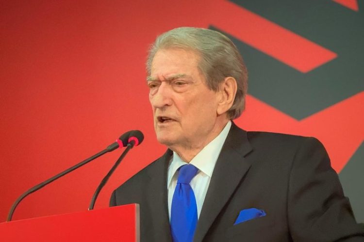 Berisha zotohet në Athinë, do rikthejë marrëveshjen që i fali detin Greqisë