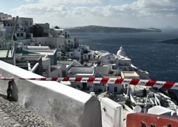 Detaje nga ngjarja tragjike në Santorini, si mbeti i bllokuar shqiptari mes rrënojave nën çati