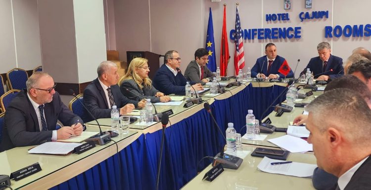 Zgjedhjet, Ervin Hoxha mbledh prefektët në Gjirokastër: Janë hartuar të gjithë planet e masave