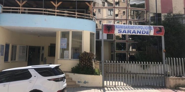 Vidhte motomjete, arrestohet 19-vjeçari në Sarandë