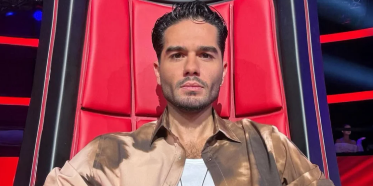 I dehur në timon, tentoi t’i ikte postbllokut të policisë, arrestohet këngëtari grek me origjinë nga Dropulli