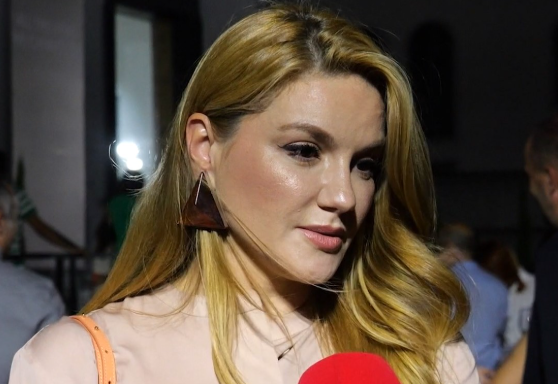 Ajola Xoxa: Nuk jam unë kukulla me fustane 800 mijë euro, shpenzimet e mia vetëm 75 mijë euro