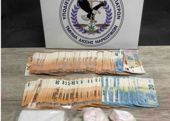 Kapet kokainë në furgonin e linjës Berat-Zakyntho, dy të arrestuar